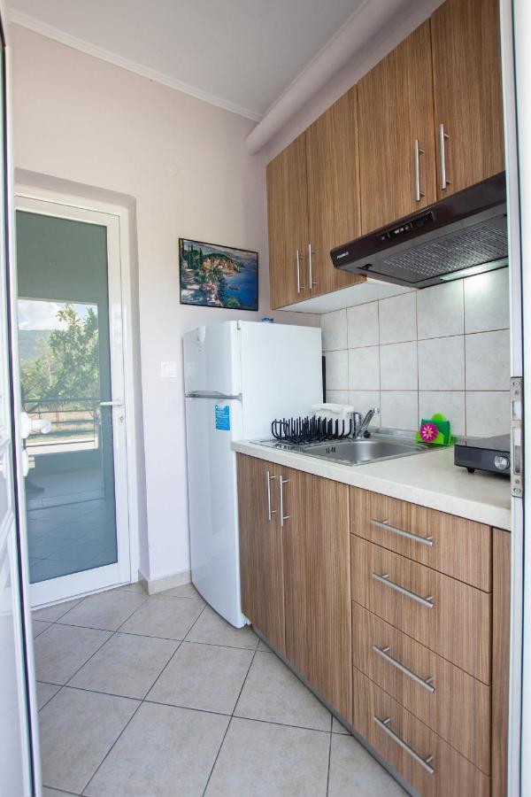 Vordos Rooms Nea Vrasna Ngoại thất bức ảnh