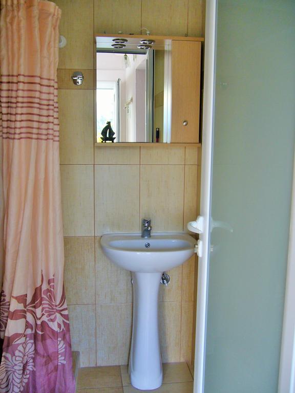 Vordos Rooms Nea Vrasna Ngoại thất bức ảnh